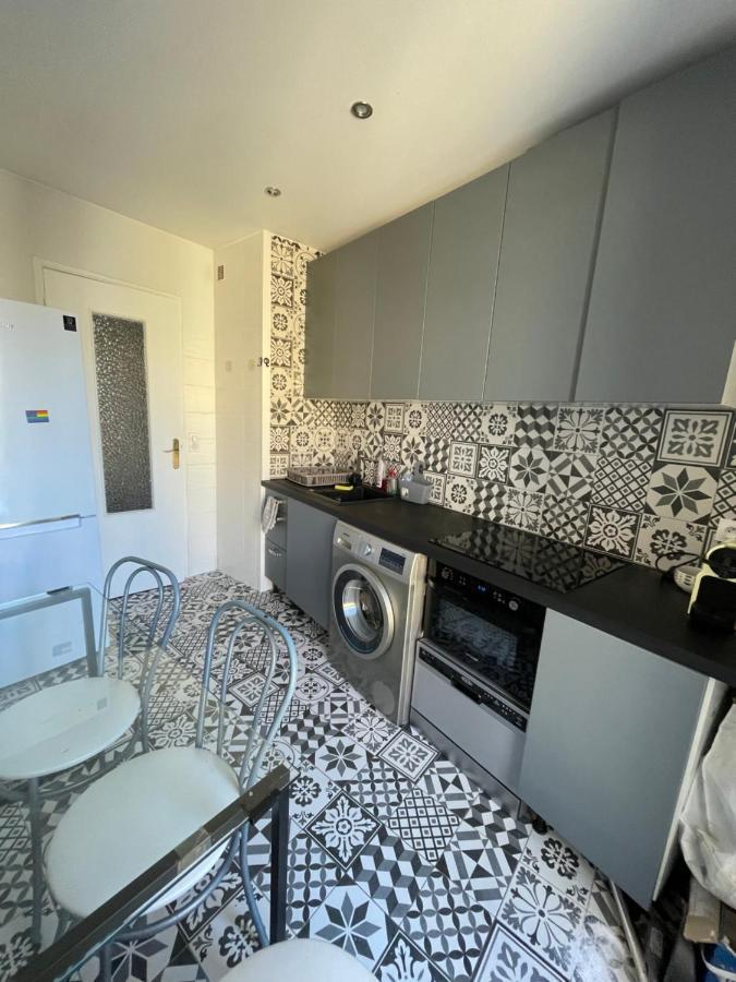 Les Lilas ~ Clim ~ Terrasse Apartment Nisa Exterior foto