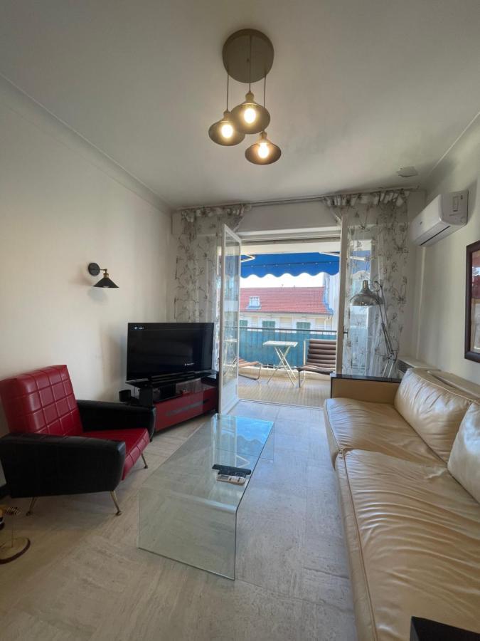 Les Lilas ~ Clim ~ Terrasse Apartment Nisa Exterior foto